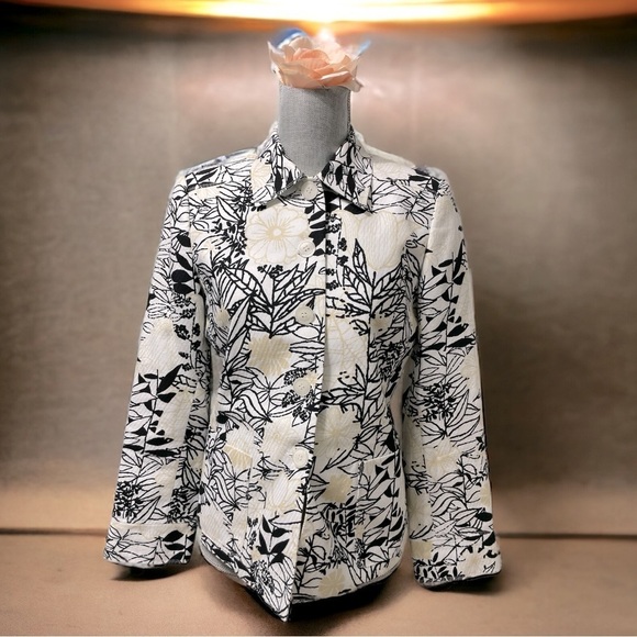 Anne Klein Women's Floral Jacket
Large Black Gold White
Cotton size 8P - Picture 1 of 11